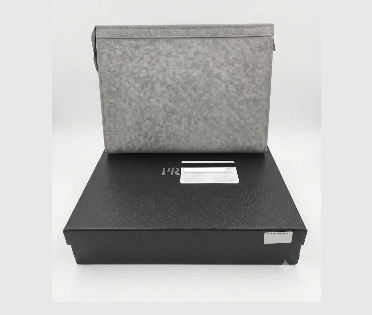 Unisex Silver Textured Leather Pouch