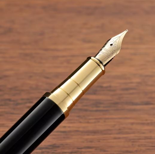 Metal Fountain Pen without Ink, 0.5mm Nib, (Gold Colour) | Gold-Tone Accents, 138 x 12mm Size, 39g Weight, Promotional Writing Pen, Metallic Finish